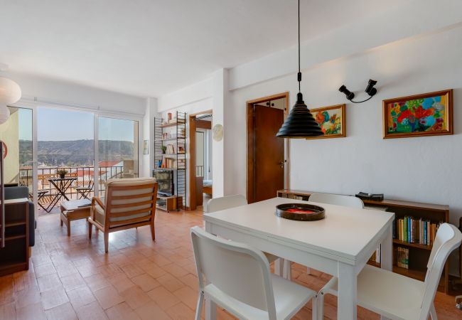 Apartamento em Luz - Casa da Irene - A047