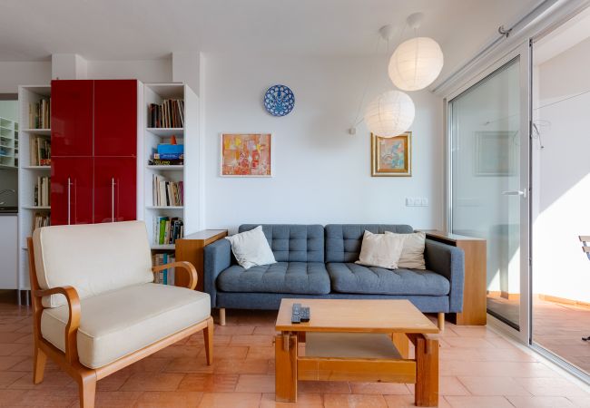 Apartamento em Luz - Casa da Irene - A047