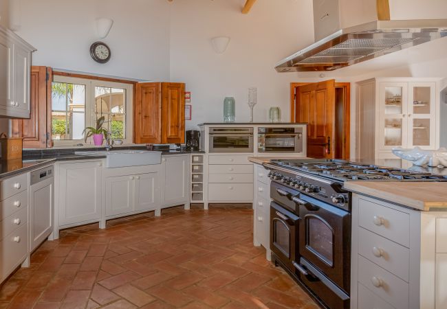 Villa em Lagos - Quinta Paraíso - V024 Villa em Lagos - Quinta Paraíso - V024