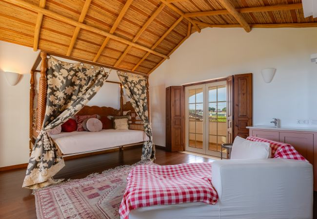 Villa em Lagos - Quinta Paraíso - V024 Villa em Lagos - Quinta Paraíso - V024