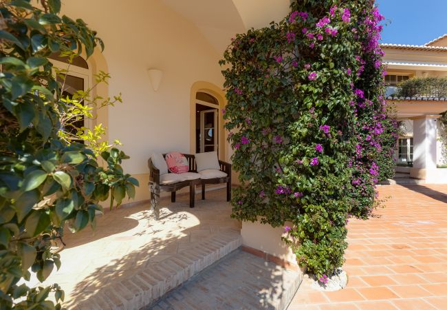 Villa em Lagos - Quinta Paraíso - V024 Villa em Lagos - Quinta Paraíso - V024