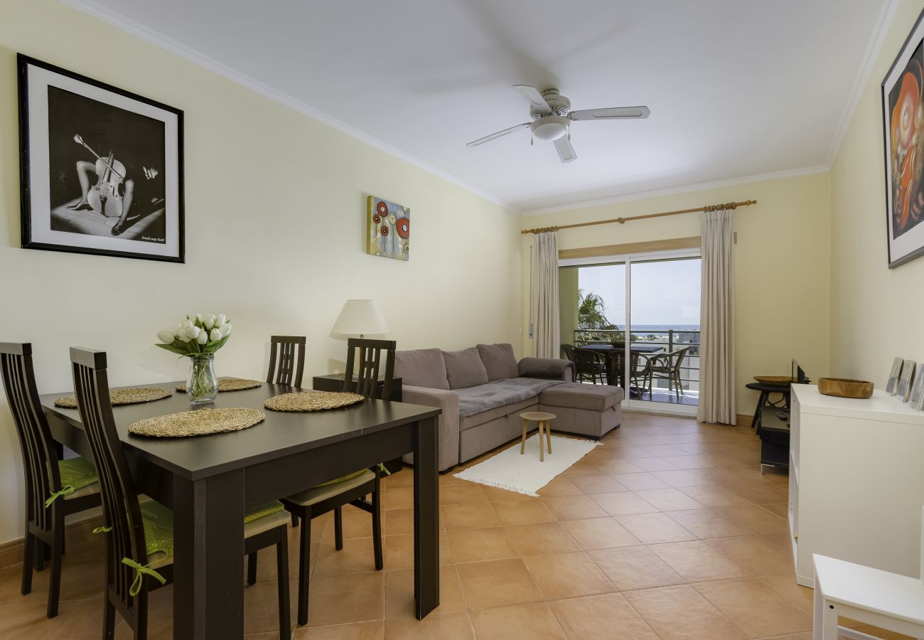 Apartamento em Lagos - Apartamento Condomínio do Mar I - A019