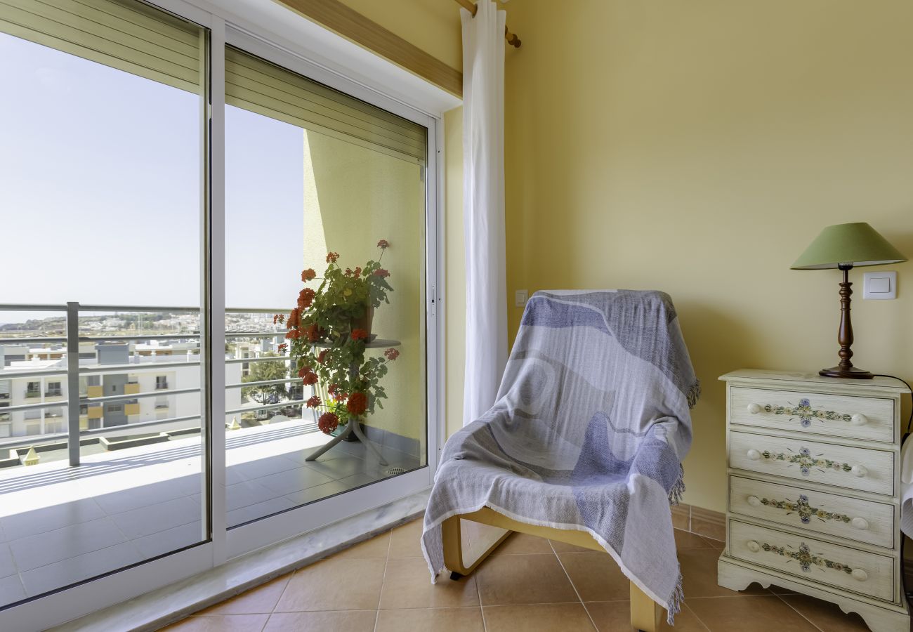 Apartamento em Lagos - Apartamento Condomínio do Mar I - A019