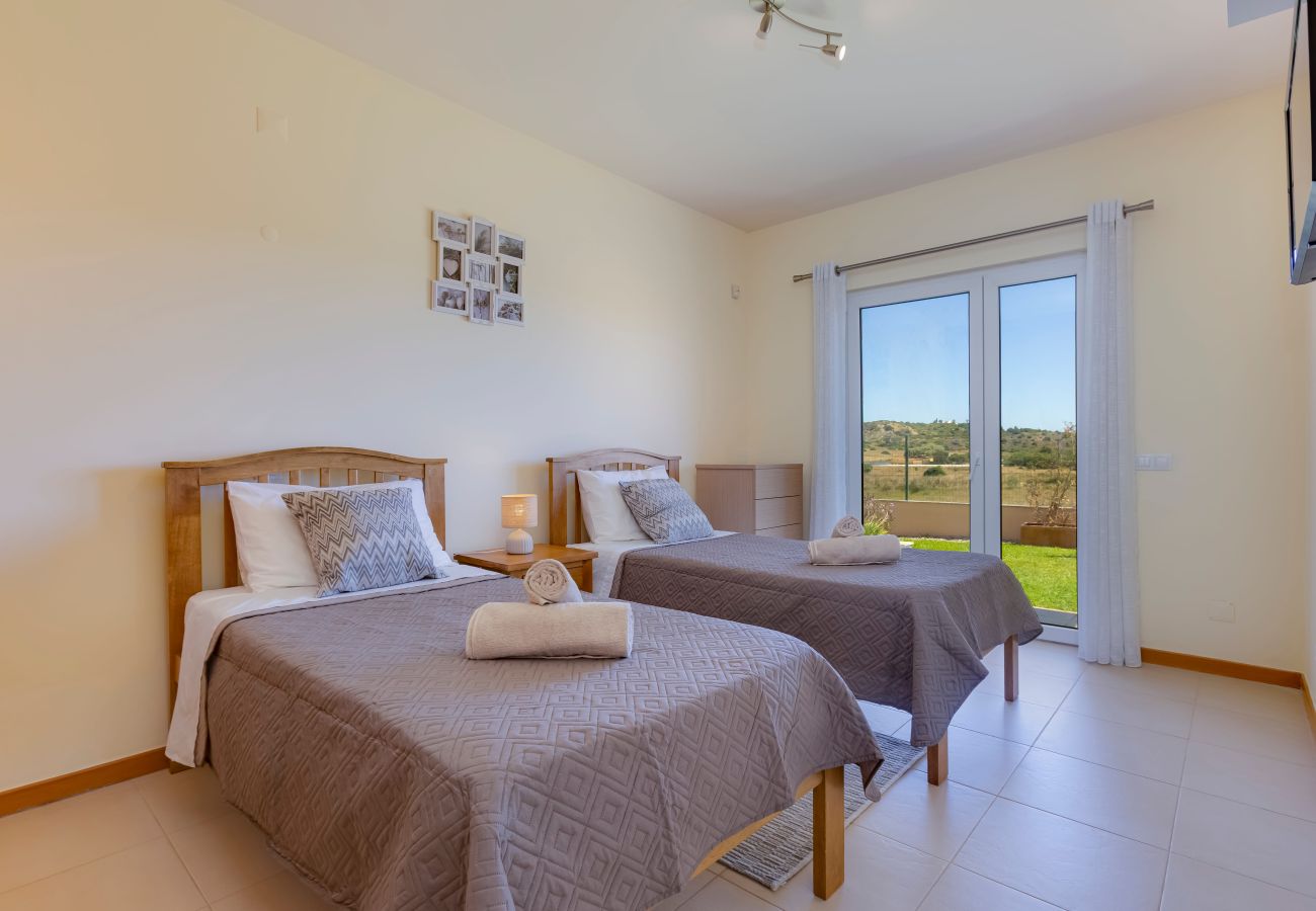 Apartamento em Burgau - Apartamento dos Aromas - A012