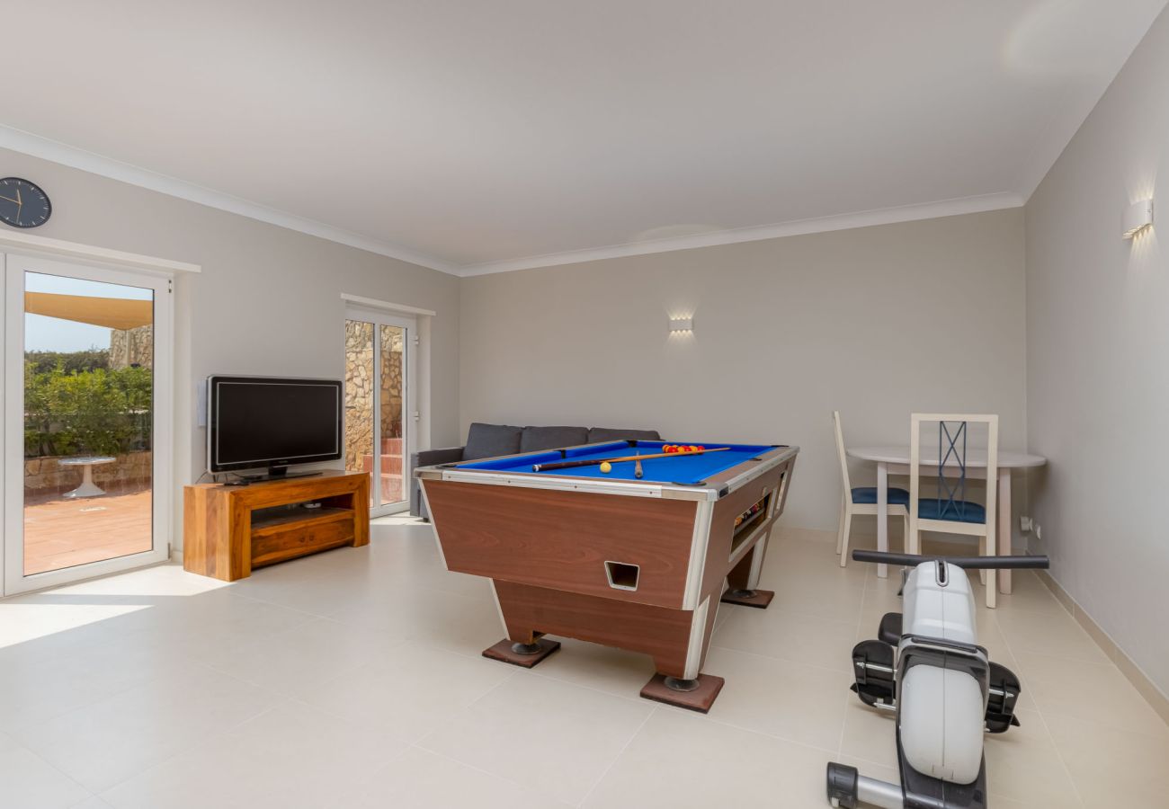 Villa em Lagos - Casa na Lagoa - V031