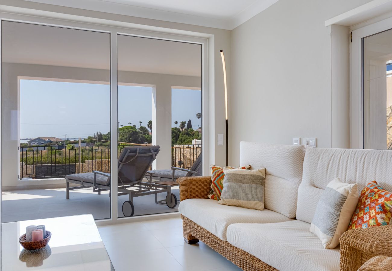 Villa em Lagos - Casa na Lagoa - V031