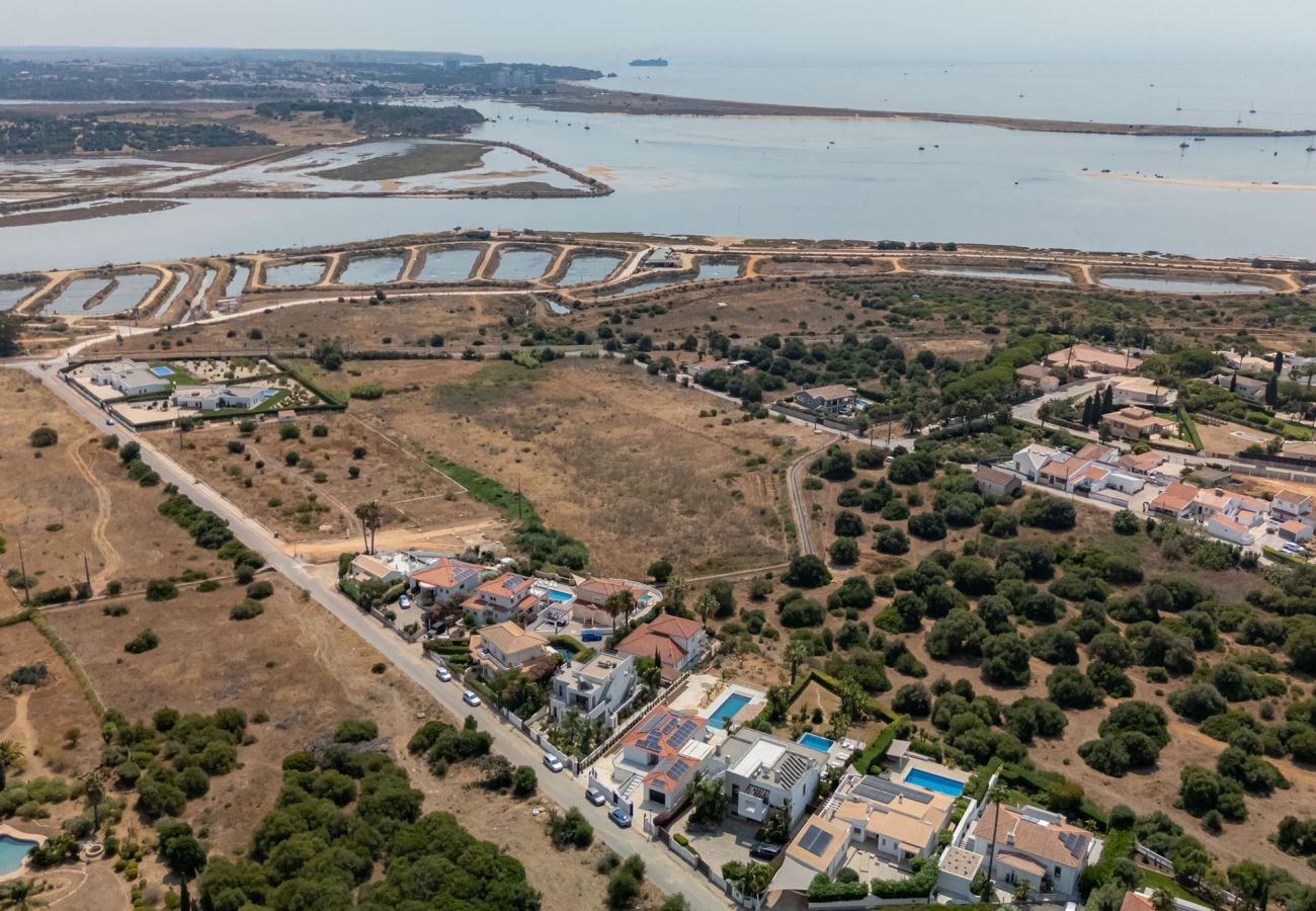 Villa em Lagos - Casa na Lagoa - V031