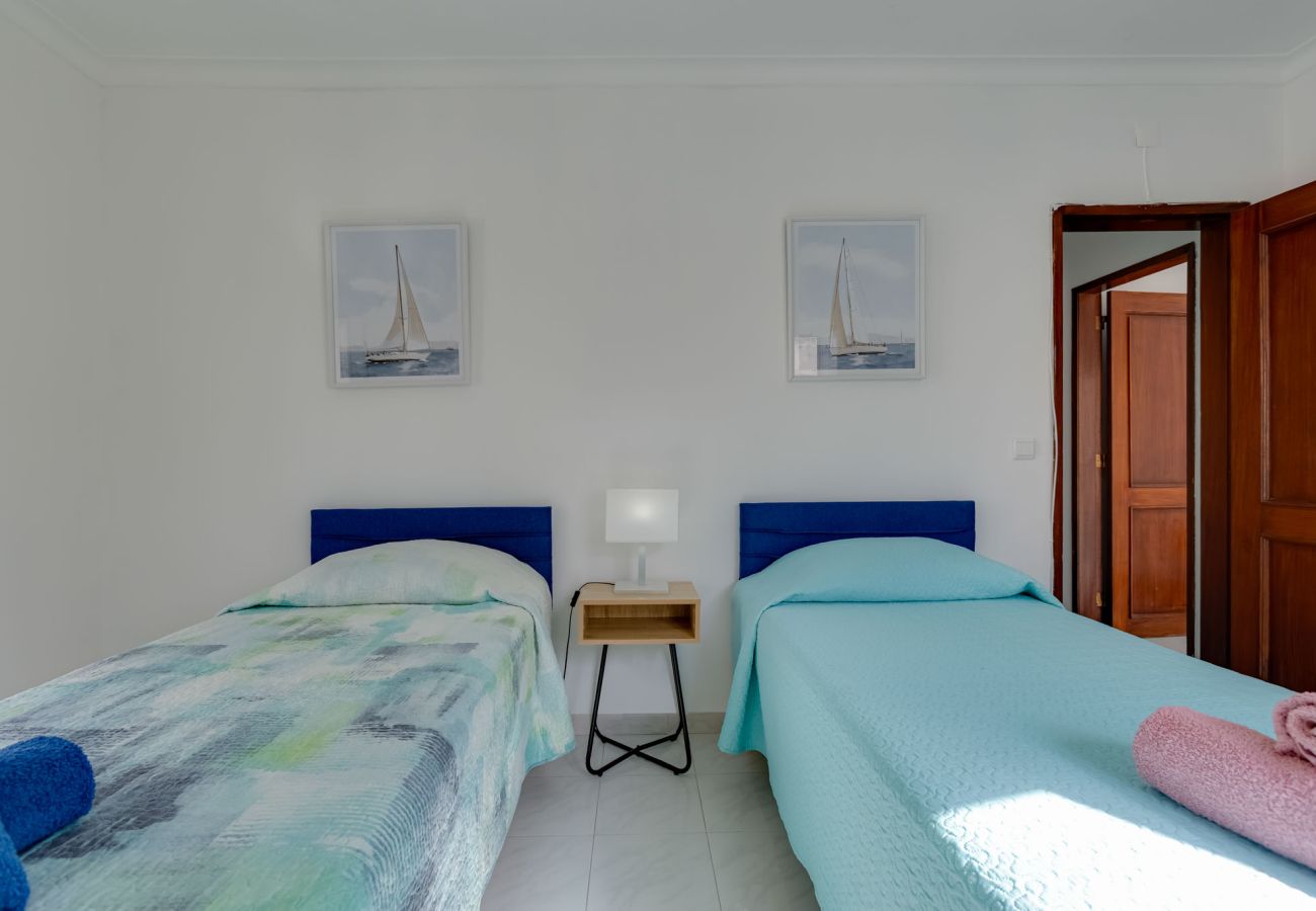 Apartamento em Lagos - Casa do Centro - A003