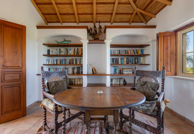 Villa in Lagos - Quinta Paraíso - V024 Villa in Lagos - Quinta Paraíso - V024