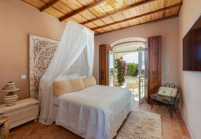 Villa in Lagos - Quinta Paraíso - V024 Villa in Lagos - Quinta Paraíso - V024