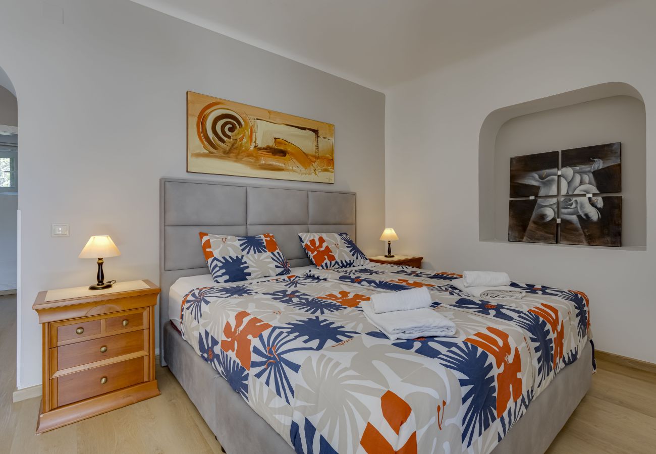 Zimmeranmietung in Lagos - Doppelzimmer in einer wunderschönen Quinta 