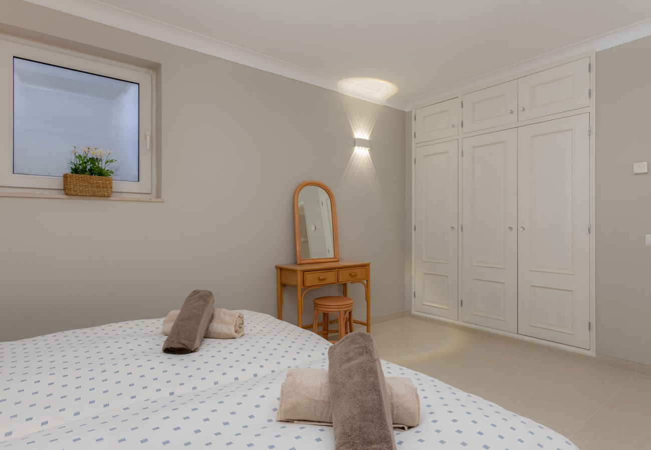 Villa in Lagos - Casa na Lagoa - V031