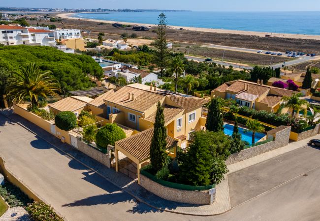 Villa in Lagos - Lovely house by the sea – V059 Villa in Lagos - Lovely house by the sea – V059