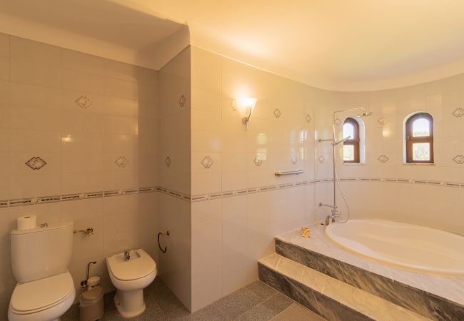 Villa in Lagos - Villa Petals of Love Villa in Lagos - Villa Petals of Love