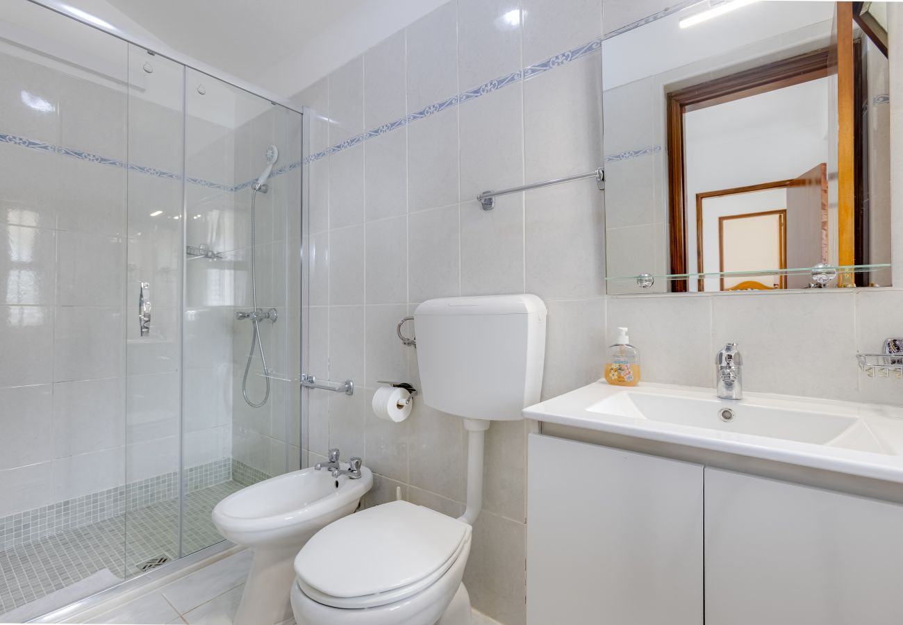 Villa in Montinhos da Luz - Casa Teresinha - V028