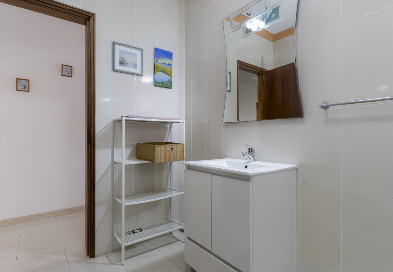 Villa in Montinhos da Luz - Casa Teresinha - V028