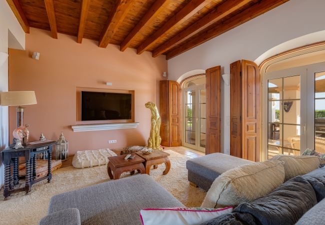 Villa in Lagos - Quinta Paraíso - V024 Villa in Lagos - Quinta Paraíso - V024