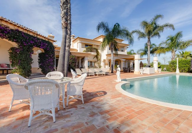 Villa in Lagos - Quinta Paraíso - V024 Villa in Lagos - Quinta Paraíso - V024