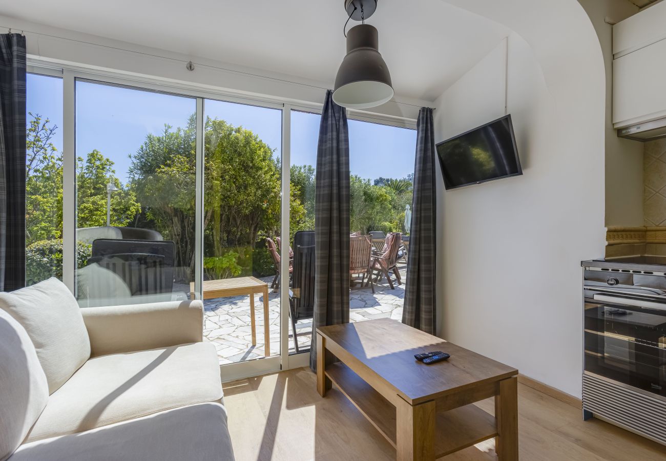 Studio in Lagos - Pool Studio within beautiful Quinta - QS05