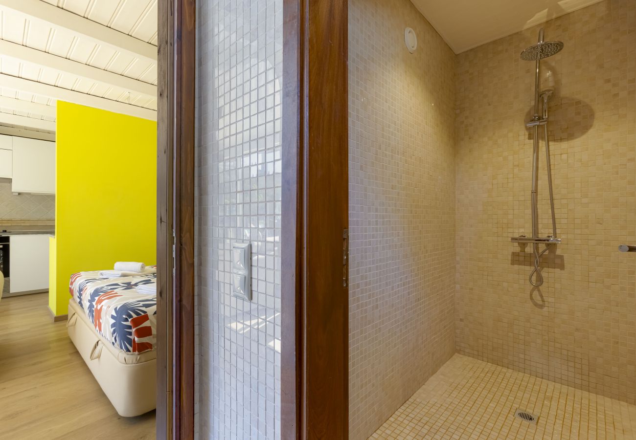 Studio in Lagos - Pool Studio within beautiful Quinta - QS05