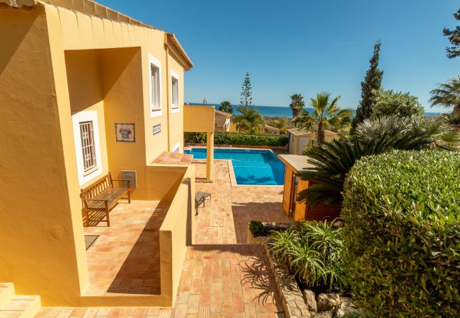 Villa en Lagos - Casa Beira Mar – V059 Villa en Lagos - Casa Beira Mar – V059