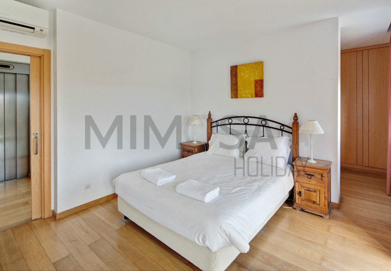 Villa en Lagos - Magnífica Casa de Playa - V074