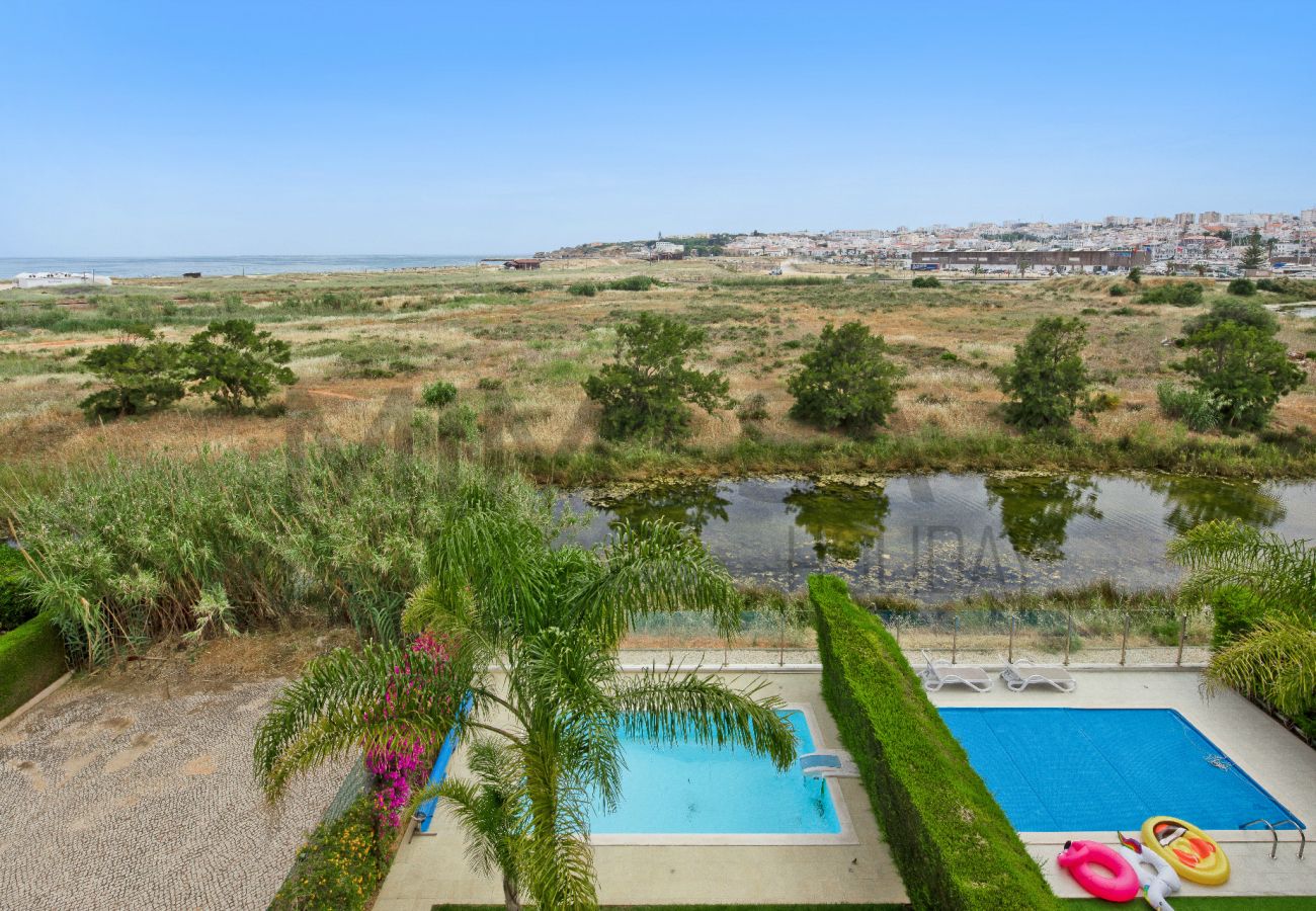 Villa en Lagos - Magnífica Casa de Playa - V074
