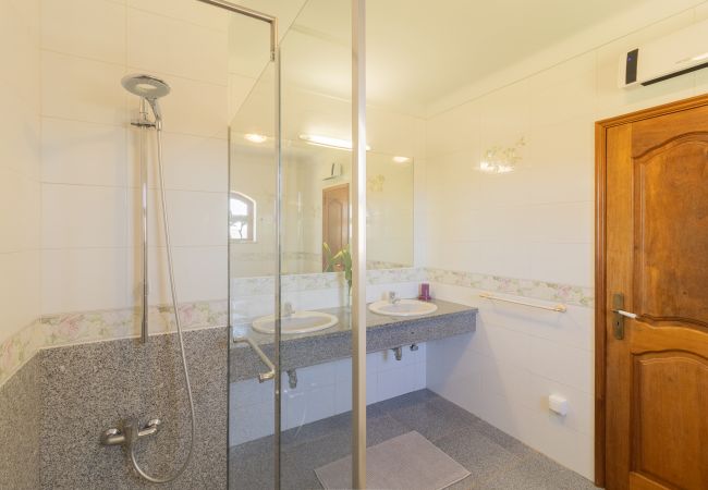 Villa à Lagos - Villa Pétales d'amour Villa à Lagos - Villa Pétales d'amour