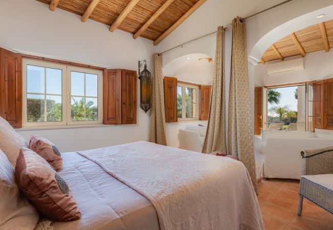 Villa à Lagos - Quinta Paraíso - V024 Villa à Lagos - Quinta Paraíso - V024