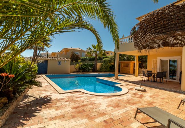 Villa a Lagos - Casa Beira Mar – V059 Villa a Lagos - Casa Beira Mar – V059