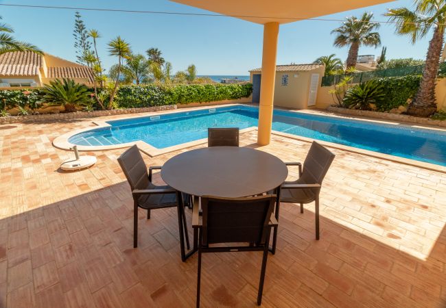Villa a Lagos - Casa Beira Mar – V059 Villa a Lagos - Casa Beira Mar – V059