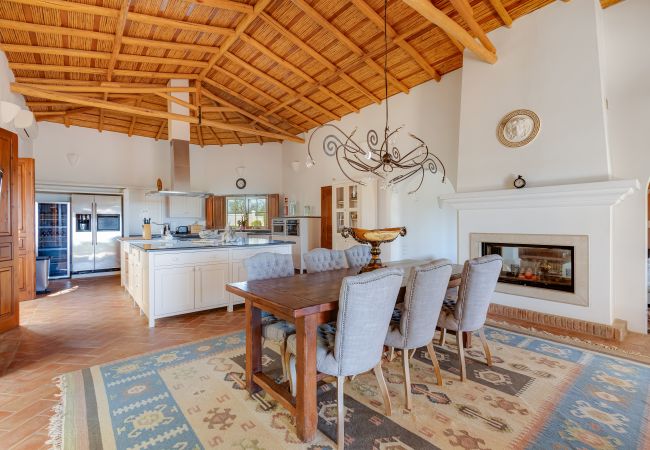 Villa a Lagos - Quinta Paraíso - V024 Villa a Lagos - Quinta Paraíso - V024