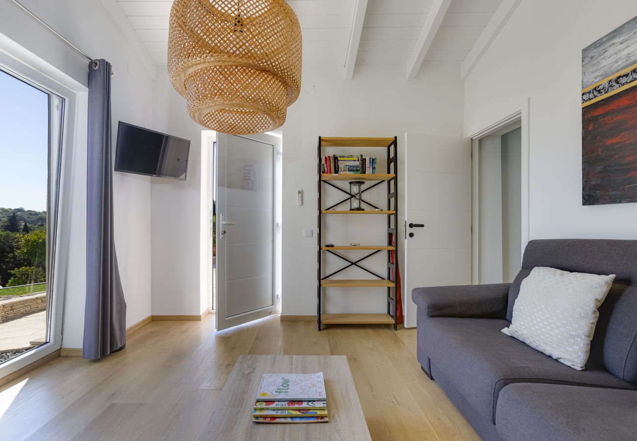 Studio a Lagos - Monolocale con Vista in una Bella Quinta – QS04