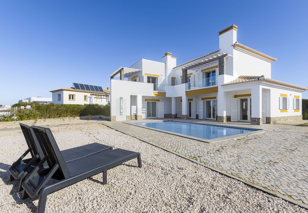 Villa a Aljezur - V030 - Bait Arrifana